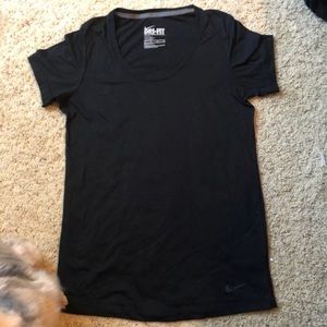 Black Nike tee t-shirt women’s XS